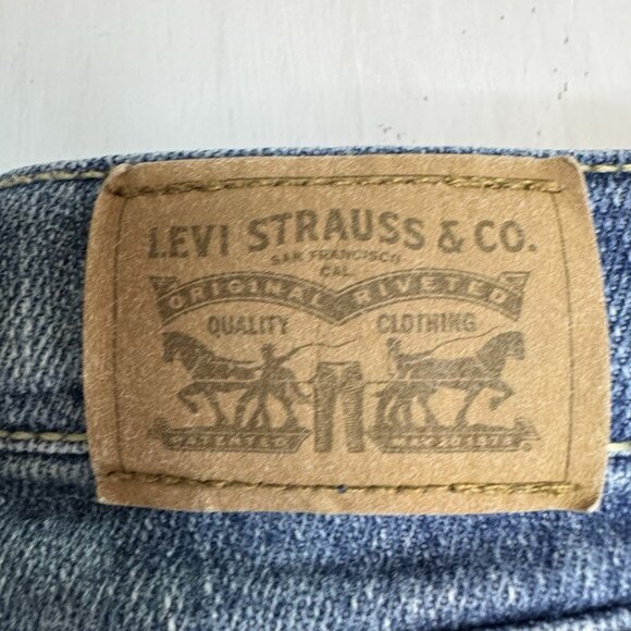 Levi's Girls Embroidered Hearts Shorty Short Size 6x Love Valentines Levis - Picture 4 of 11